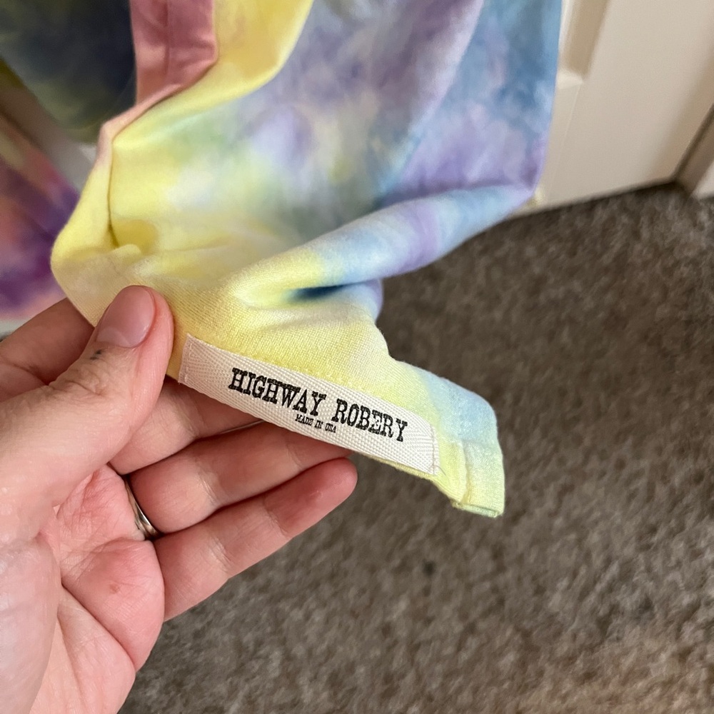 Tie-Dye Robe - Picture 2 of 6